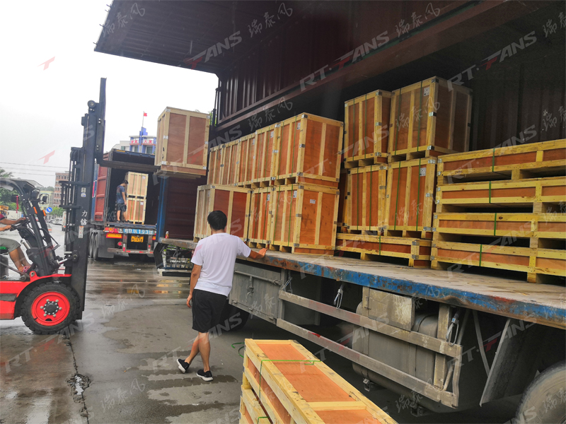 瑞泰風(fēng)工業(yè)風(fēng)扇實拍出貨圖