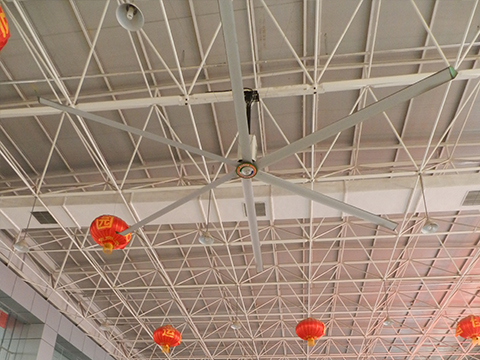 大吊扇中負壓風(fēng)機降溫原理