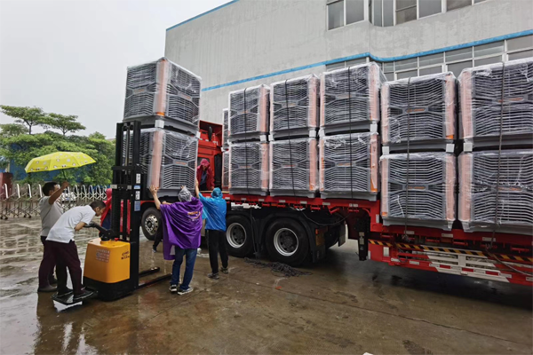 炎炎夏日 瑞泰風工業(yè)風扇 環(huán)保空調(diào)持續(xù)被搶貨預定中...